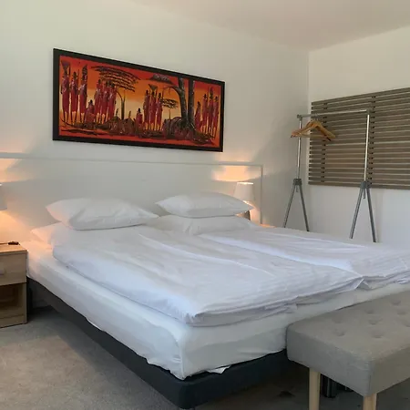 13 Apartment